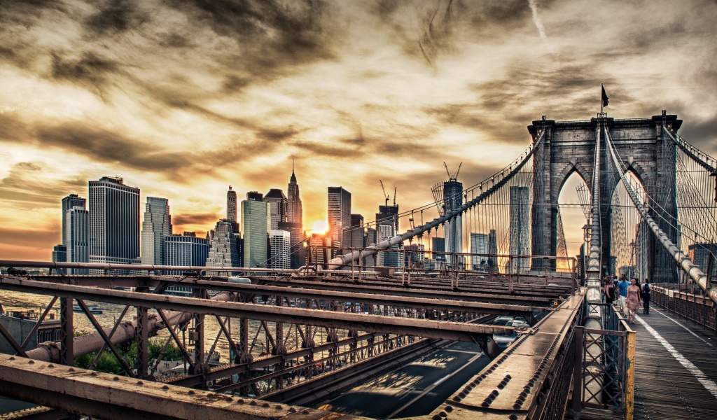 Пешеходный мост в Нью-Йорке