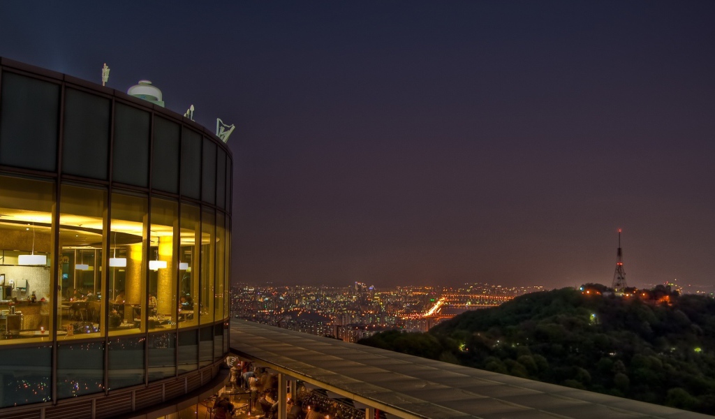 Ресторан с видом на Токио