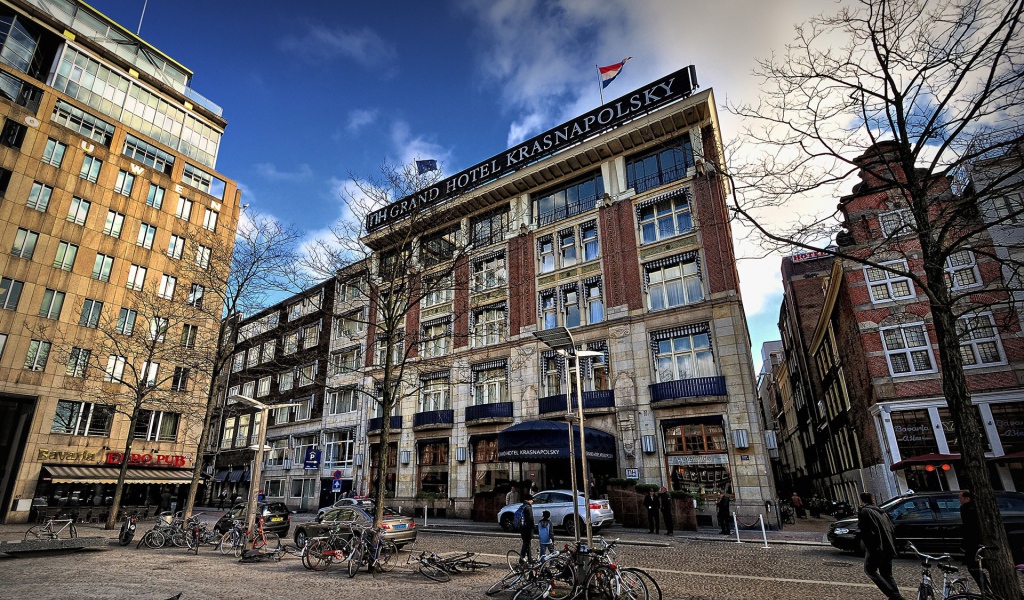 Пятизвездочный отель в Амстердаме