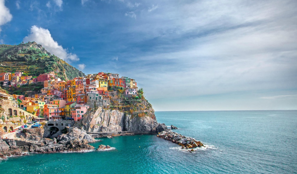 Городок Манарола, Италия