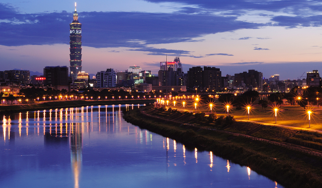 Река в городе Тайбей