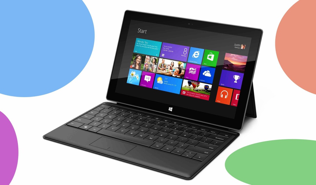 Ноутбук с тачскрином с ОС Windows 10