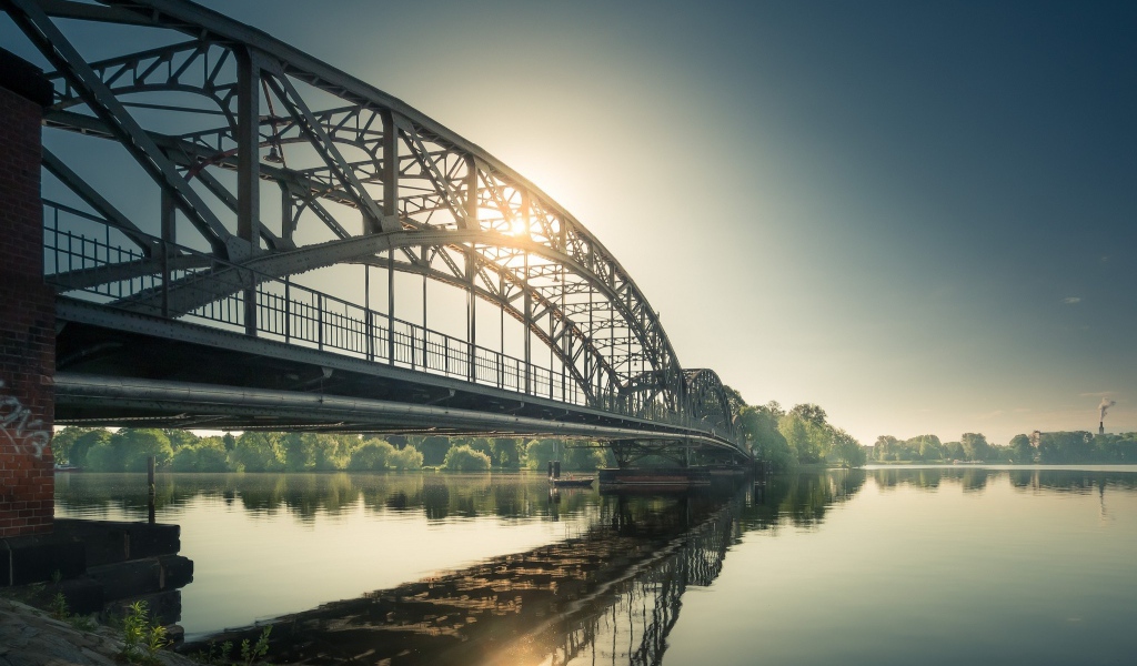 Арочный мост из железа