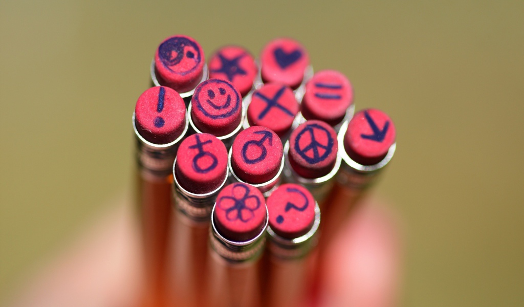 Рисунки на ластиках карандашей