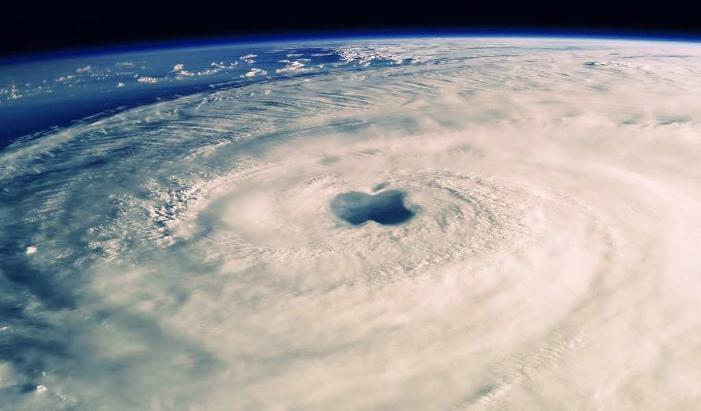 Ураган в честь компании Эппл