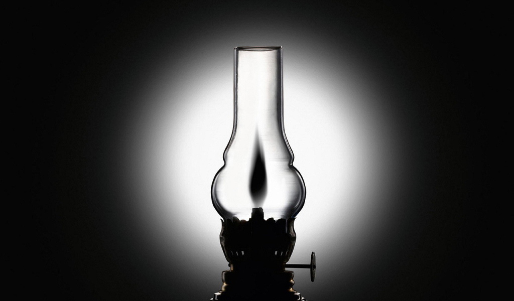 Керосиновая лампа