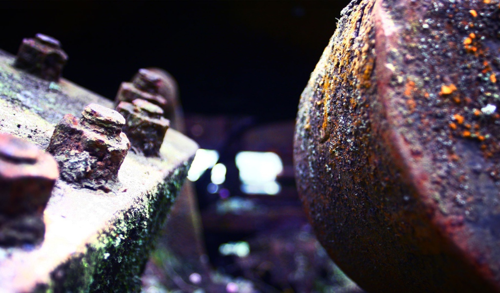 Ржавые гайки на механизме