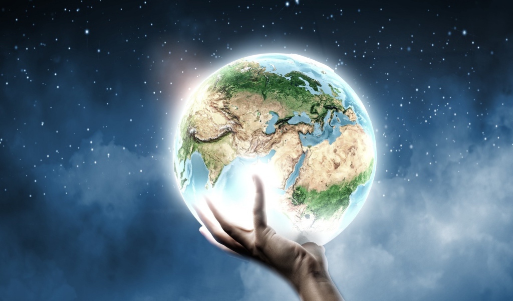 Сияющая земля в руке