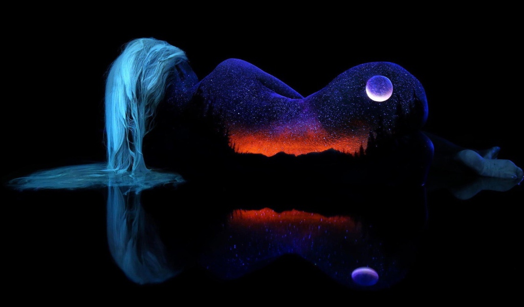 Силуэт девушки вселенной