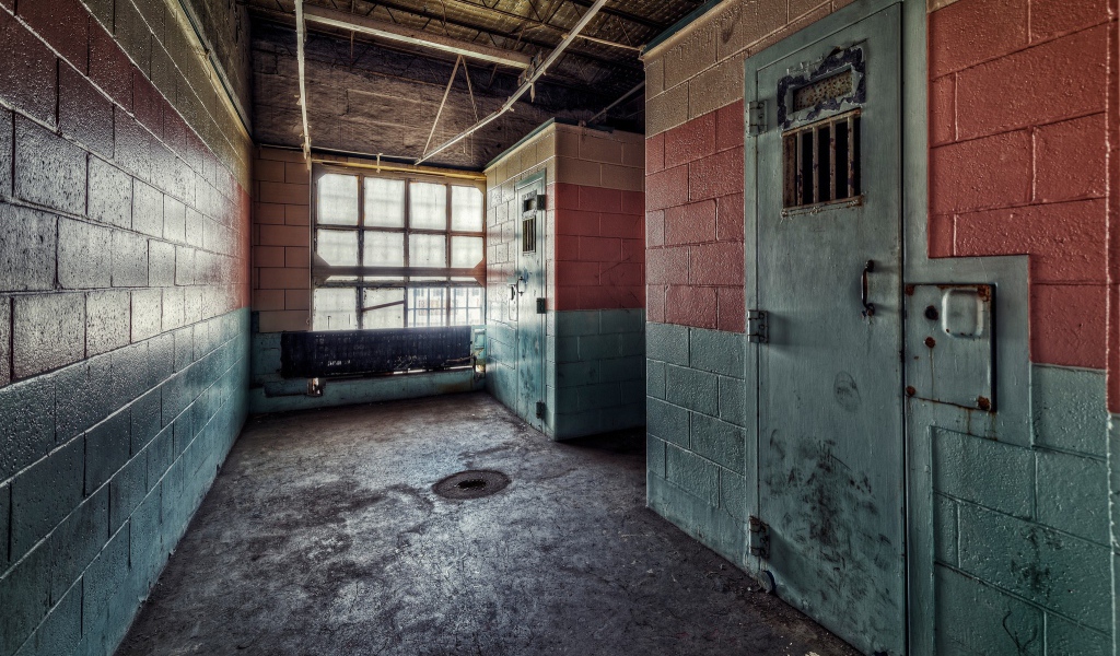 Интерьер старого здания тюрьмы