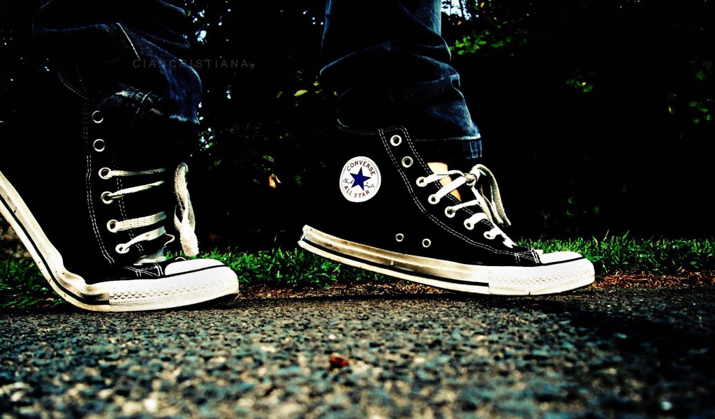 Прогулка в кедах Converse