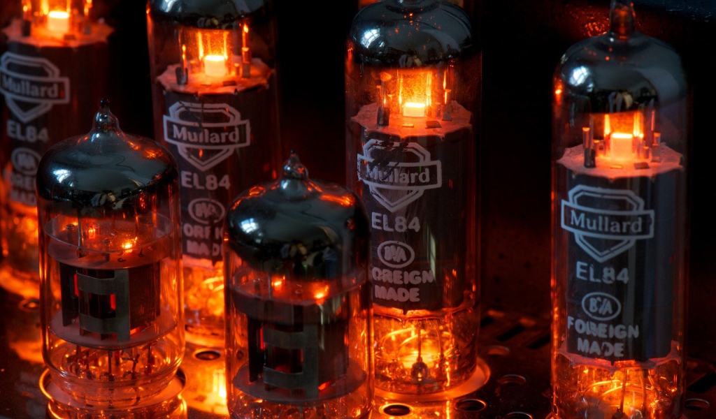 Работающие вакуумные лампы