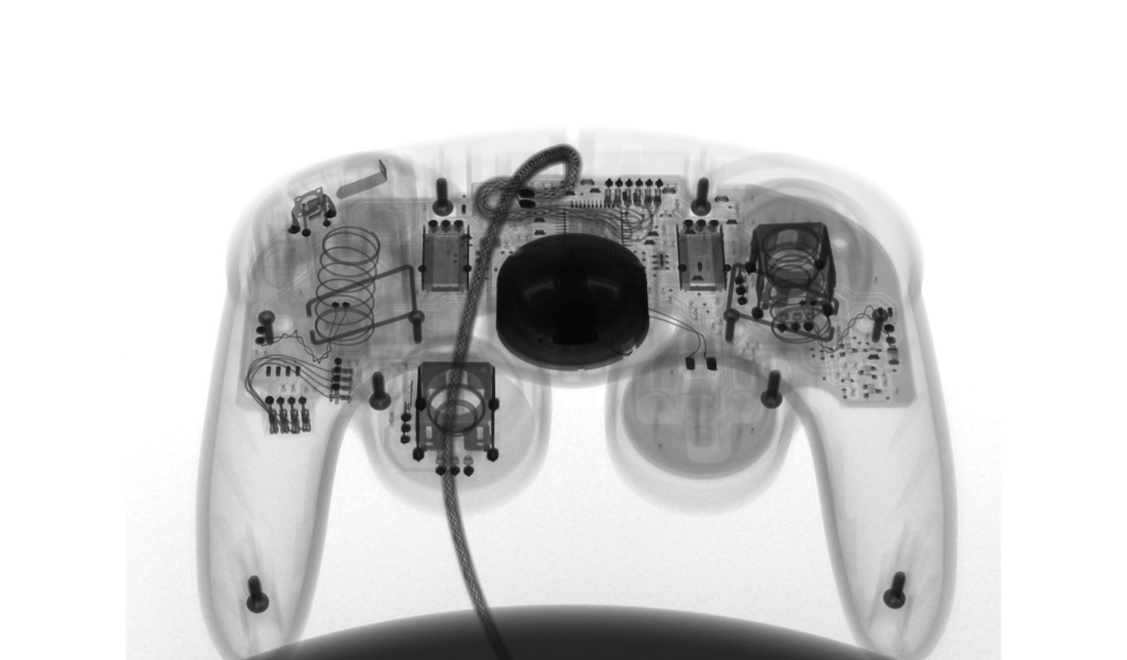 Рентгеновский снимок игровой приставки