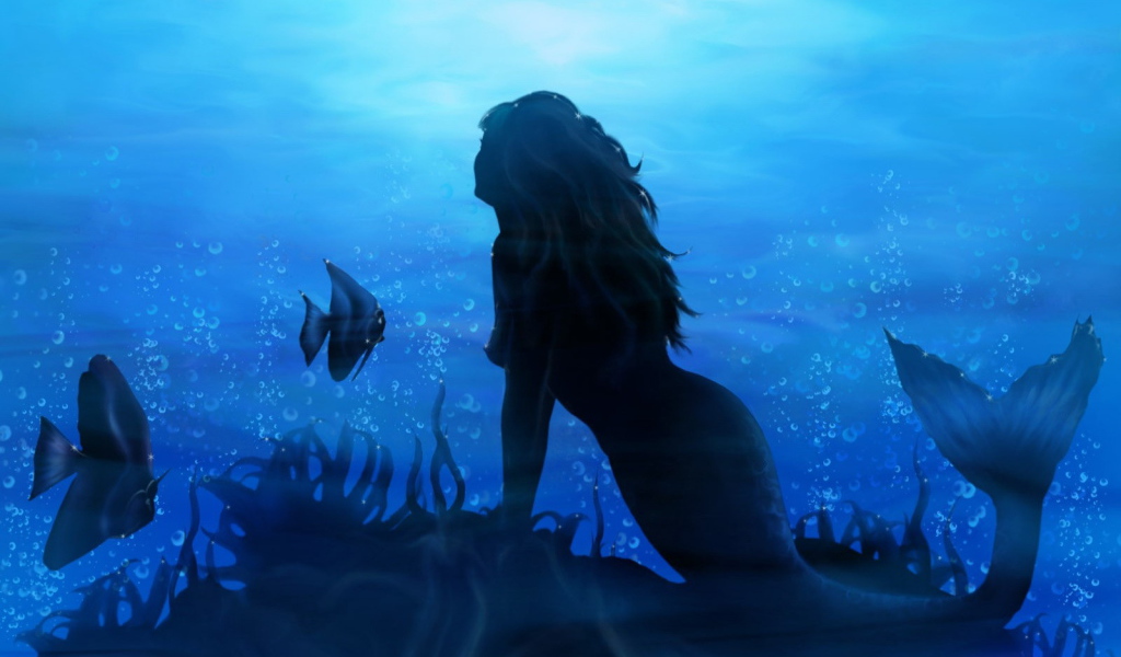 Русалка в синем море