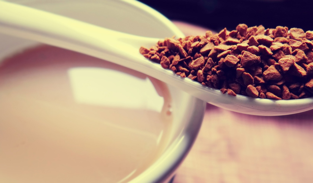 Ложка растворимого кофе