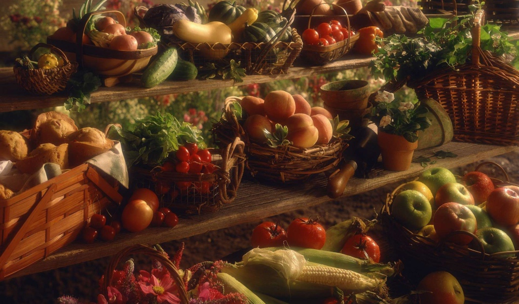 Плоды осени в корзинах на полках