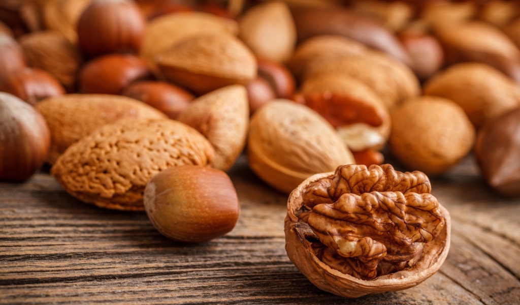 Россыпь питательных орехов