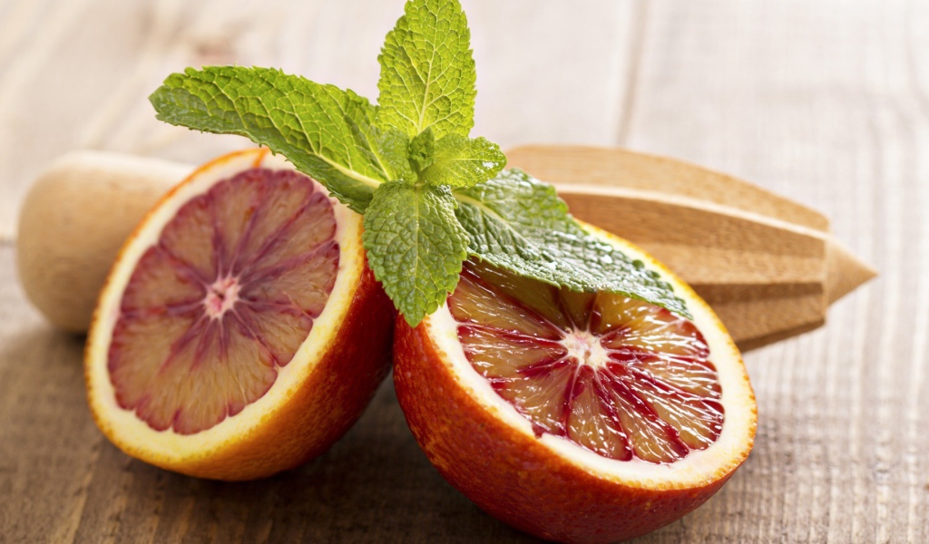 Необычный цитрусовый фрукт