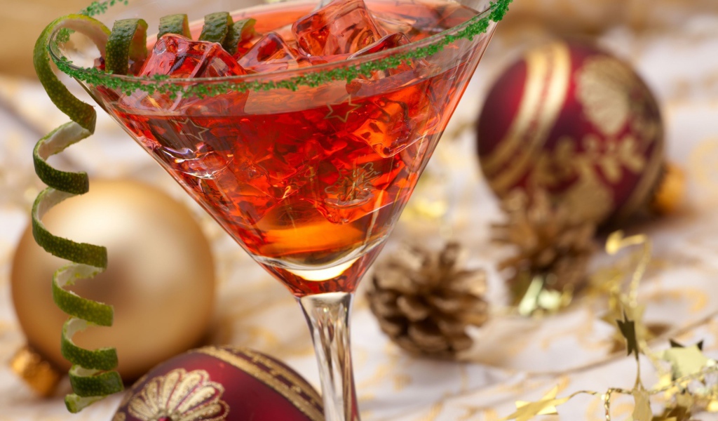 Новогодний коктейль со льдом
