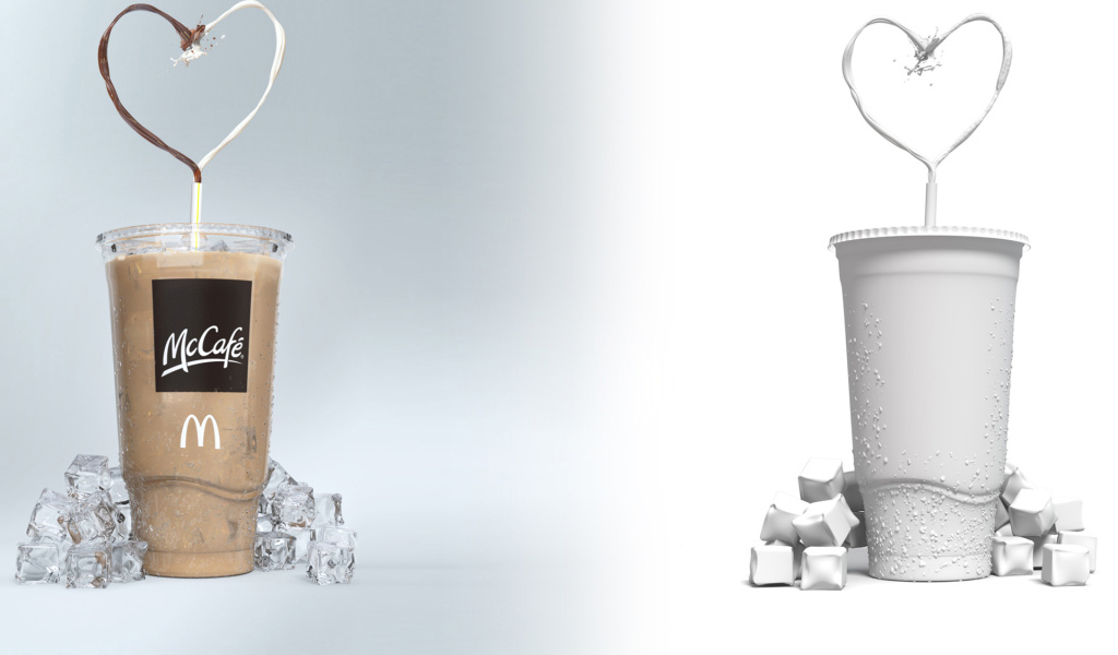 Два стакана с коктейлем