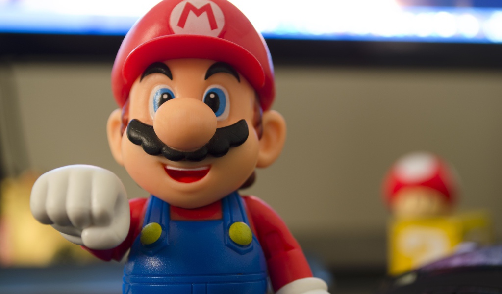 Фигурка героя игры Super Mario Bros