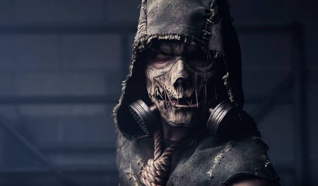 Персонаж Scarecrow в маске