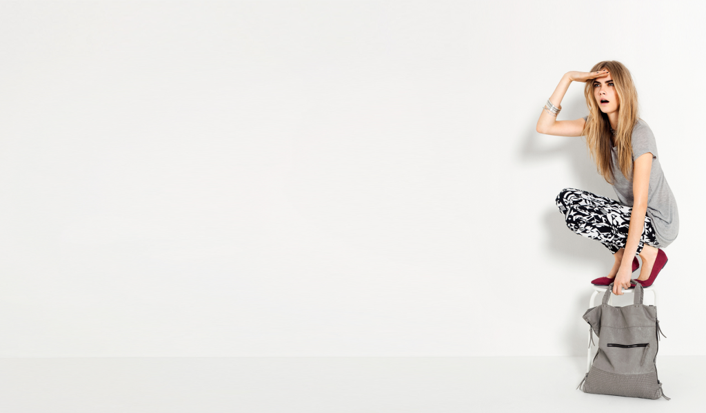 Актриса и модель Кара Делевинь