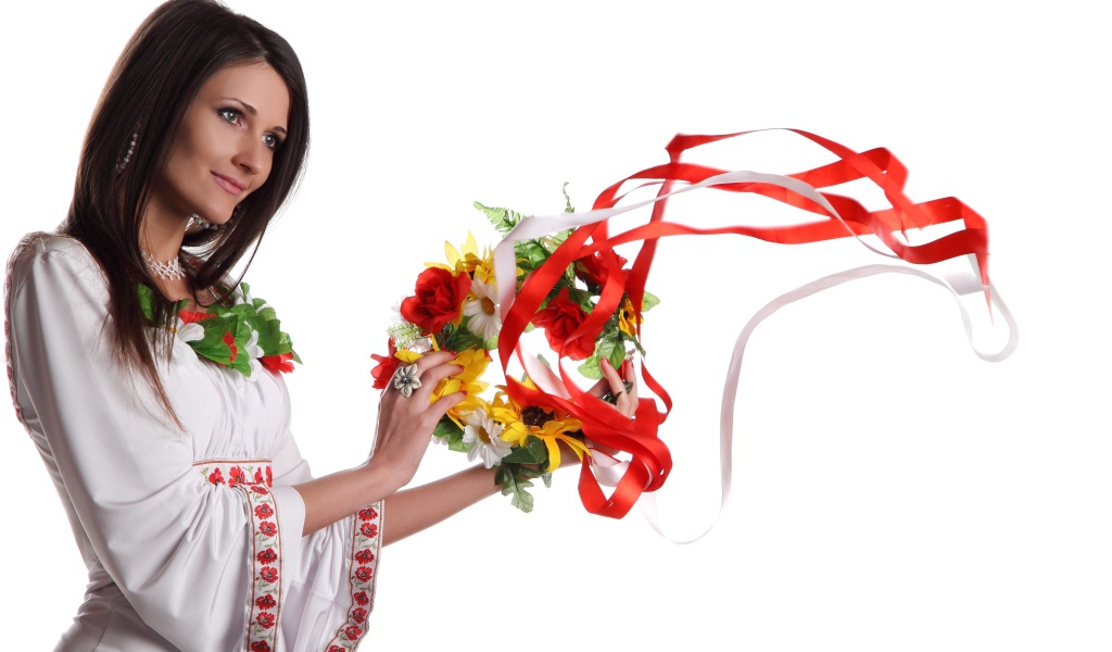 Девушка в традиционном польском наряде