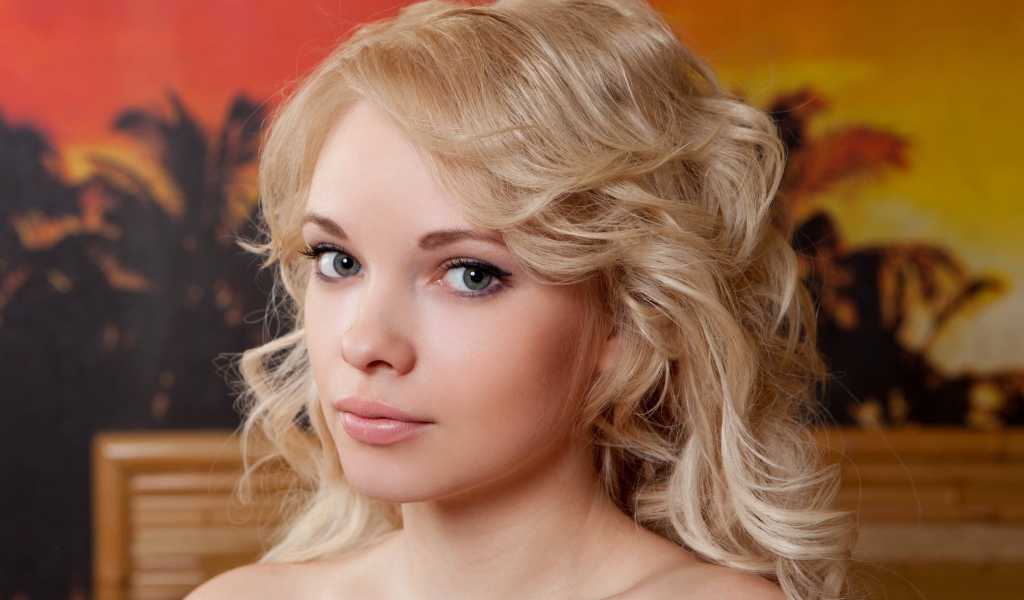 Милая девушка модель Feeona A