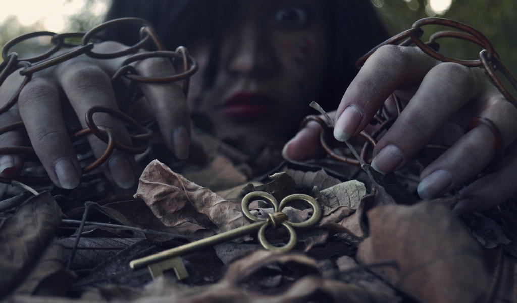 Девушка нашла ключ