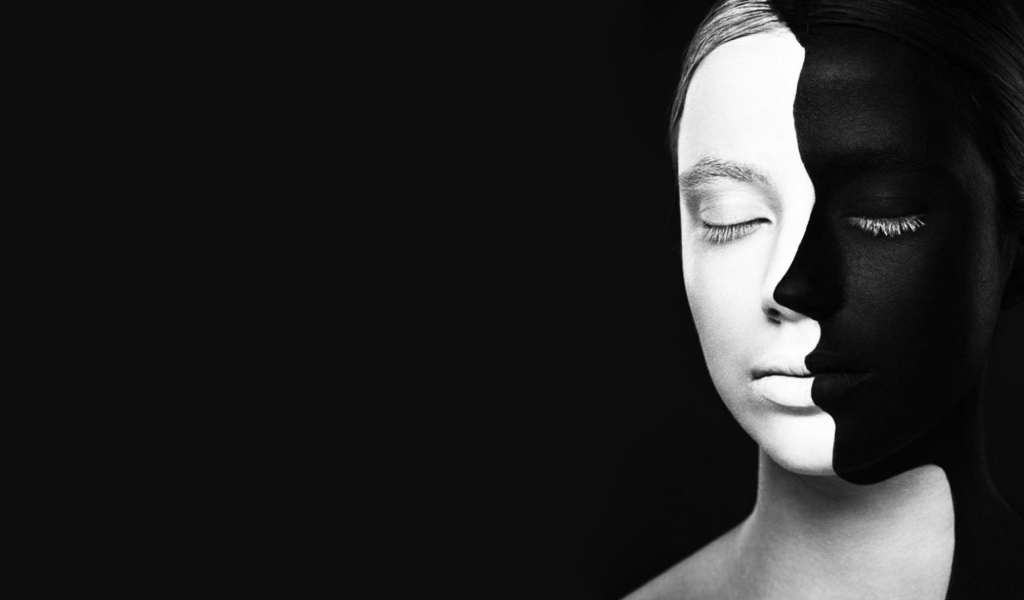 Лица девушек оптическая иллюзия