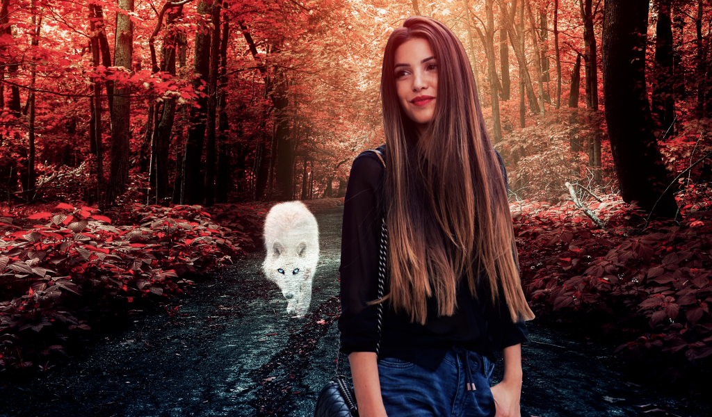 Белый волк позади девушки