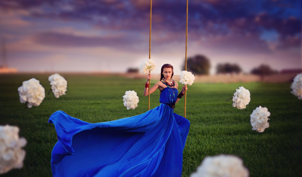 Девушка среди облаков