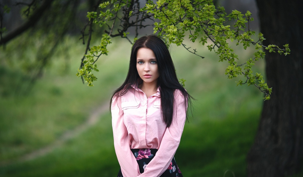 Красивая девушка Ангелина Петрова