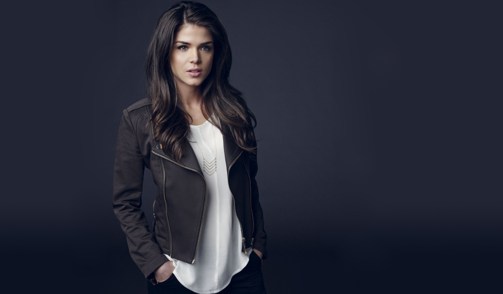 Канадская актриса Мария Авгеропулос