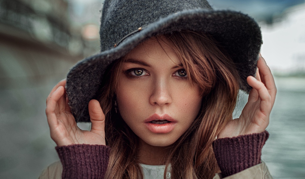 Модель в шляпе Анастасия Щеглова