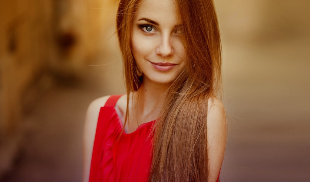 Девушка в красном платье, фото Анна Неврева
