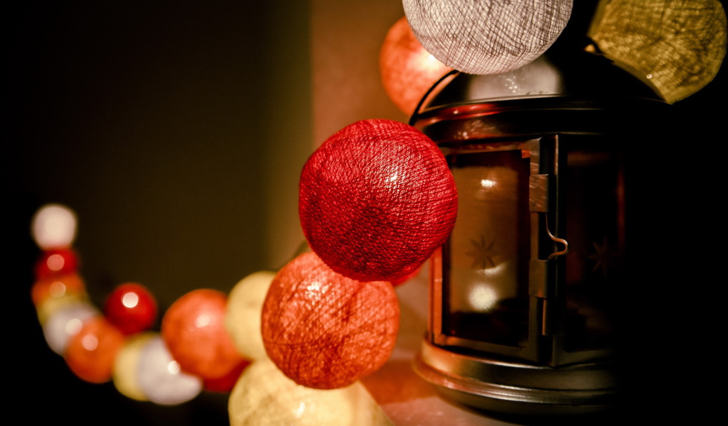 Праздничные фонари