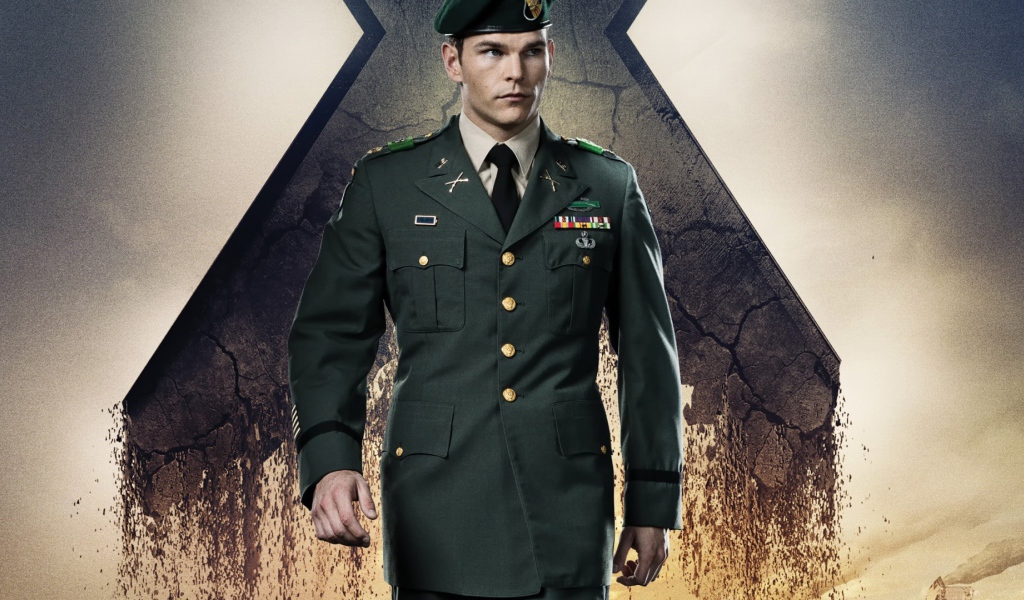 Мужчина в парадной военной форме
