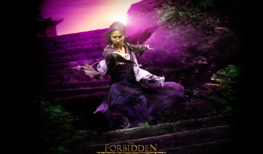 Девушка из фильма Запретное царство