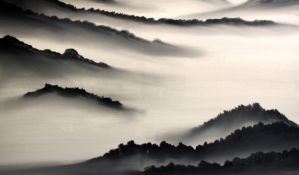 Холмы в густом тумане