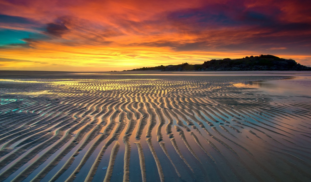 Наплывы на пляже