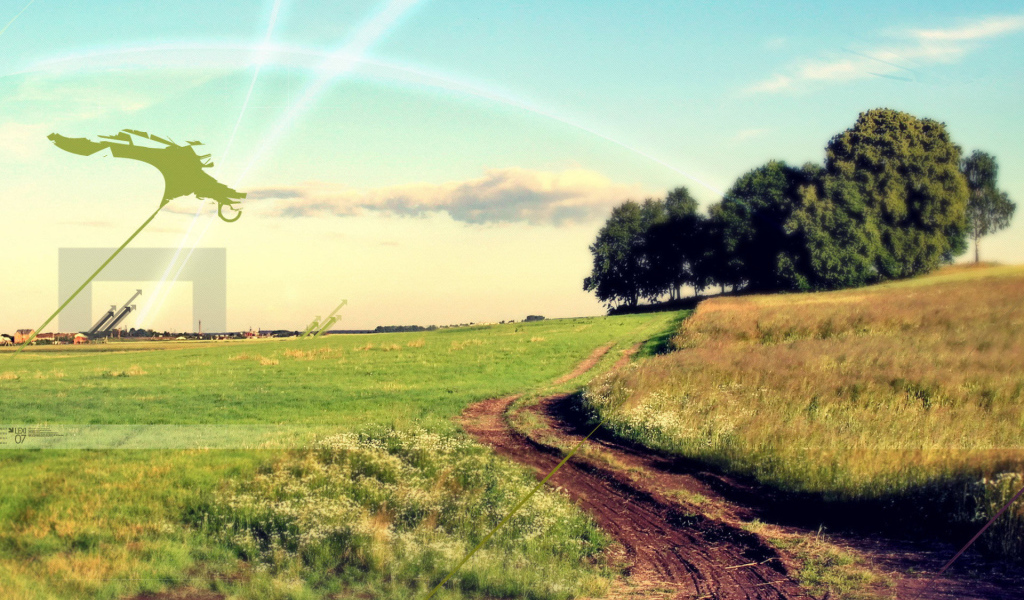 Грунтовая дорога через поле