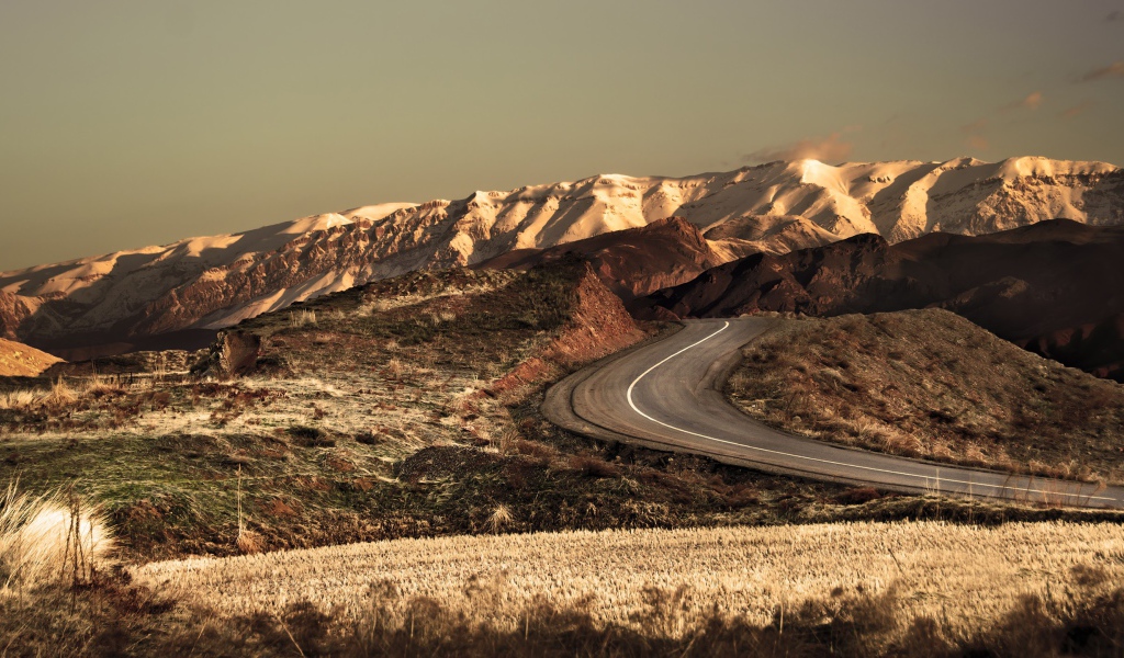 Шоссе на плоскогорье