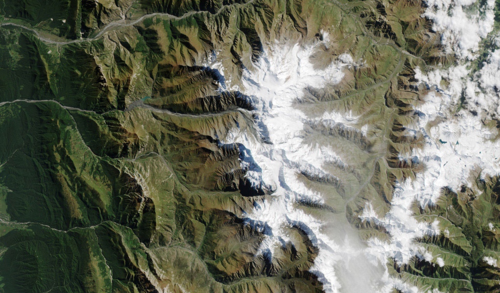 Фото гор из космоса