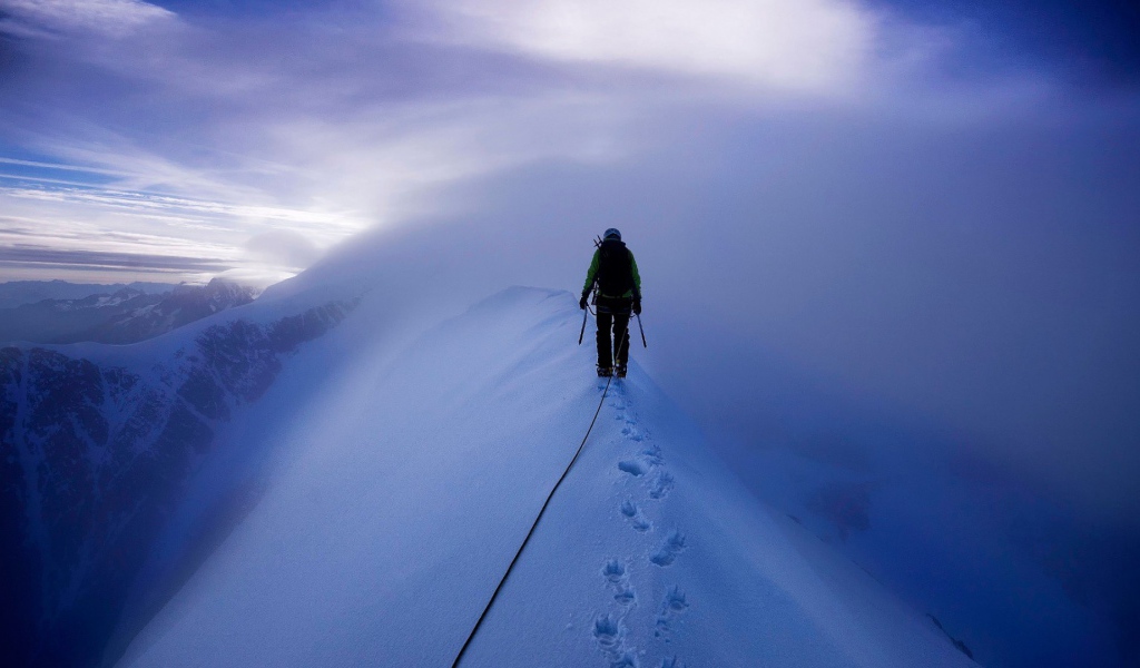 Прогулка по горной вершине