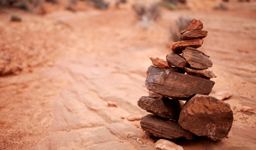 Пирамида из камней