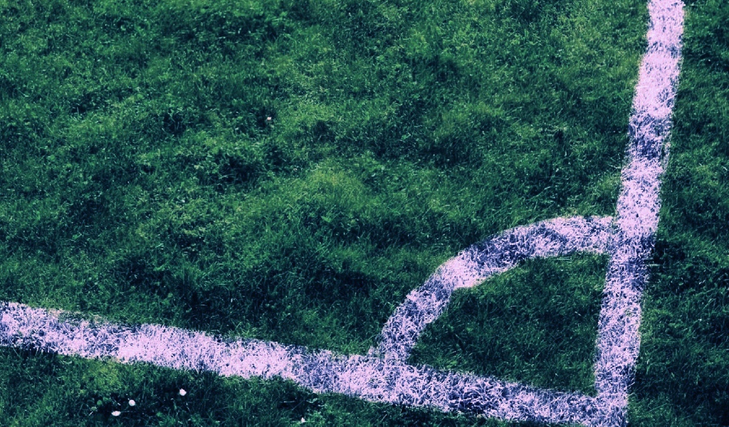 Угловая разметка на футбольном поле