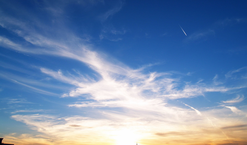 Силуэт города на закате