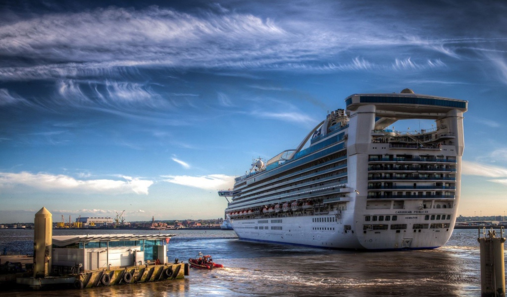 Круизный лайнер Caribbean Princess